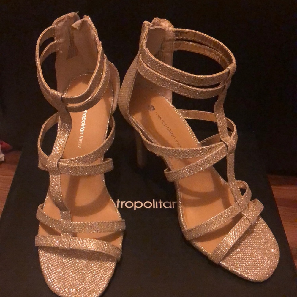 Metropolitan shoes